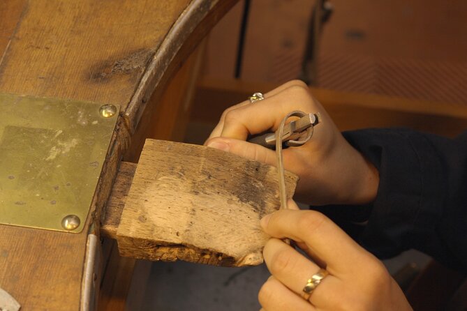 Venice : Goldsmith's Workshop - Make Your Own Ring in 925 Silver - 6 key things that make this Venice ring workshop special