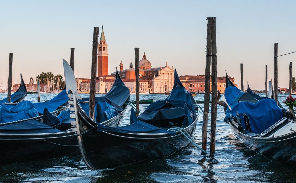 Venice: Gondola Ride and Dinner Experience - Finding Campo Santa Maria del Giglio and How to Time Your 2 Hours