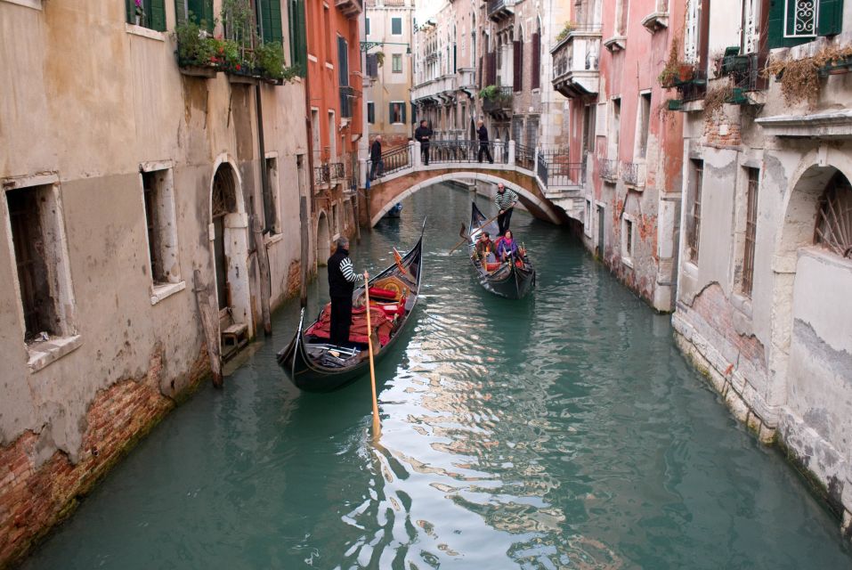 Venice: Gondola Ride and St. Mark's Basilica Tour - Meeting Point Near St. Mark’s: Don’t Overthink It
