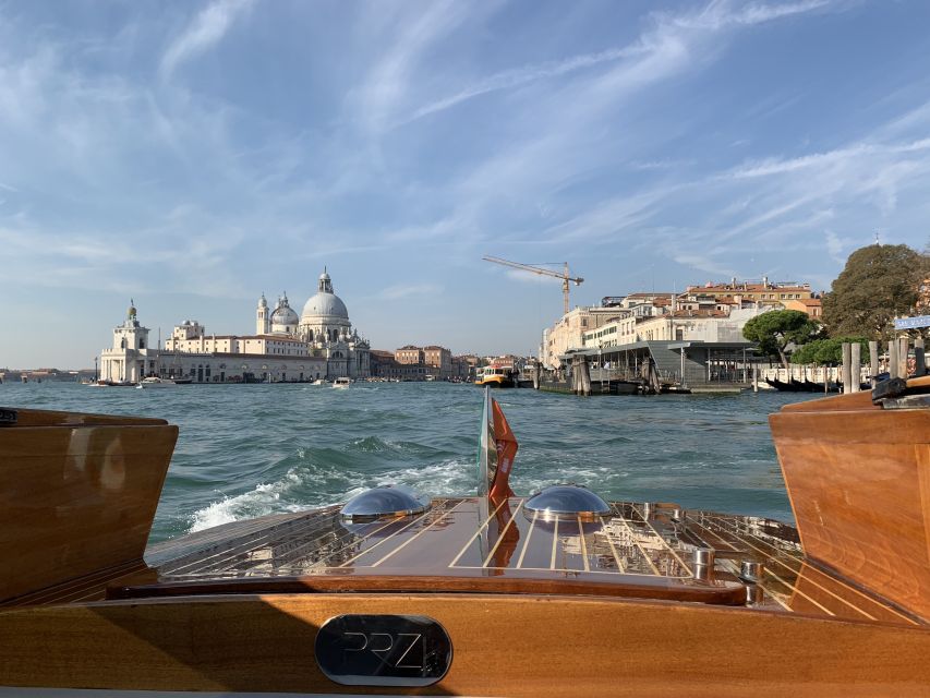 Venice: Grand Canal, Murano and Burano Half-Day Boat Tour - Time in Burano: Plan for Lunch (And Don’t Fight the Clock)