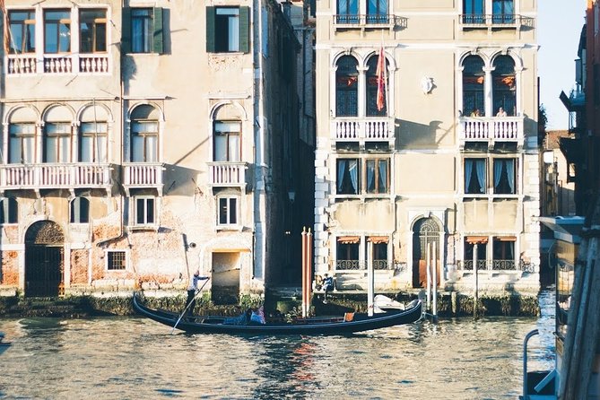 Venice Hidden Gems and Secrets Tour with a Local in Small Group - Squero di San Trovaso (From Outside): Gondola Secrets Without the Crowds