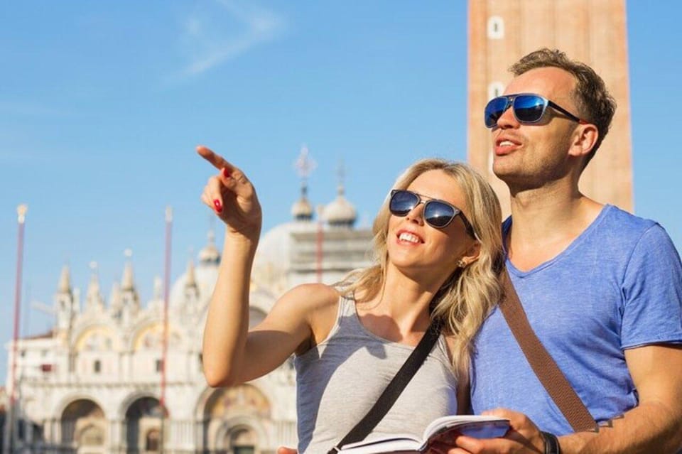 Venice: Highlights and Hidden Gems Guided Walking Tour - Rialto Bridge: The View, the Function, and the Stories