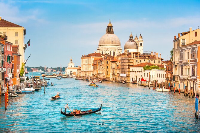 Venice Highlights Self Guided Scavenger Hunt and Walking Tour - Chiesa di San Zaccaria and San Giorgio dei Greci: quieter stops that add variety
