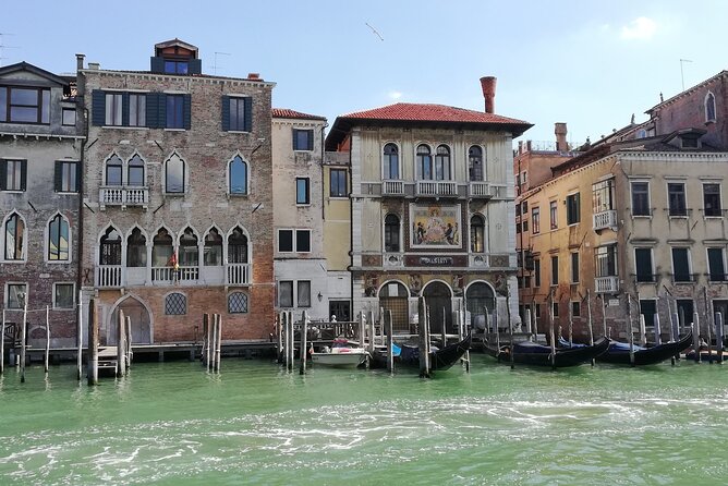VENICE in 1 Day WOW Tour: city walk, Murano, Burano with lunch! - Burano by lagoon boat: lace, color, and real walking time
