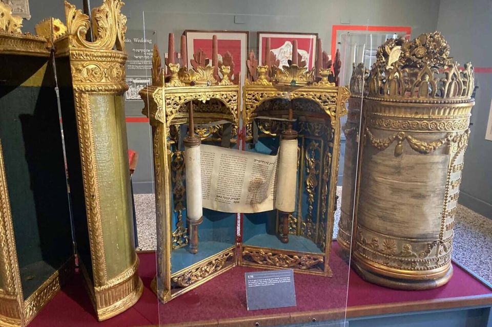 Venice: Jewish Ghetto and Synagogue Ticket with Audio Guide - Inside the Spanish Synagogue: Study Rooms, Midrashim, and the Oven