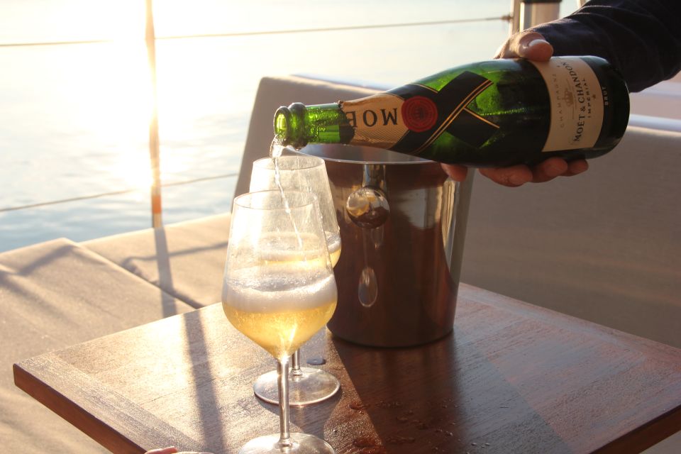 Venice: Lagoon Catamaran Tour with Classical Music & Drinks - Should you book this Venice lagoon catamaran tour?