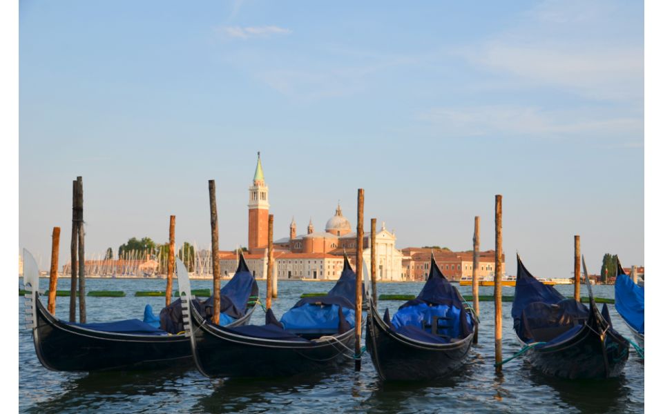 Venice: Morning Walking Tour with Local Guide - From Piazza San Marco to Bacino Orseolo’s pre-gondola morning