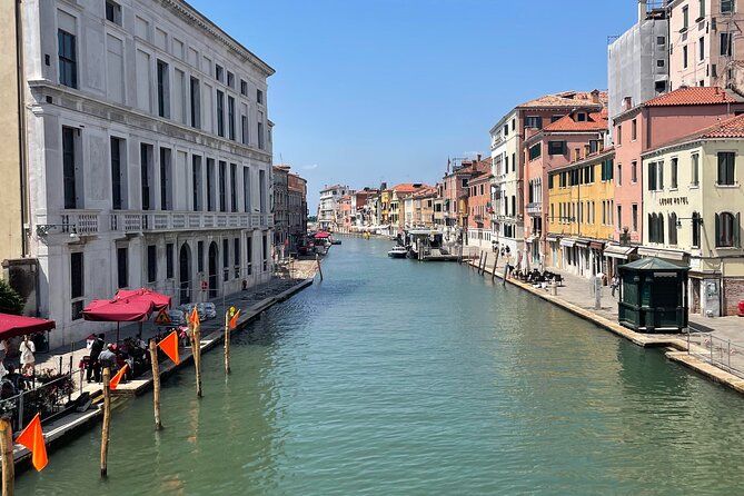 Venice Must See Attractions Walking Tour With A Guide - A 3-hour Venice walking primer that avoids decision chaos