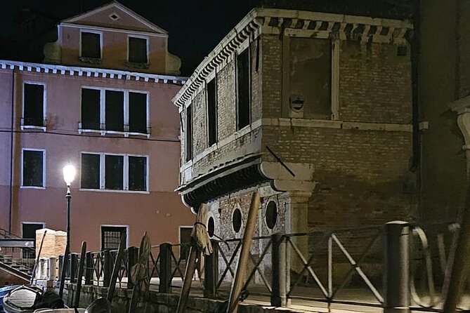 Venice Night Boat Tour from Zattere - Piazza San Marco by night and Santa Maria della Salute on the Grand Canal