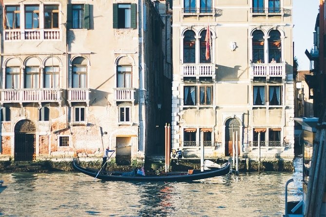 Venice Off the Beaten Path: Private Tour in Venice with a Local - Bridge of Fists, Masks, and the Largest Canvas Painting on Canvas