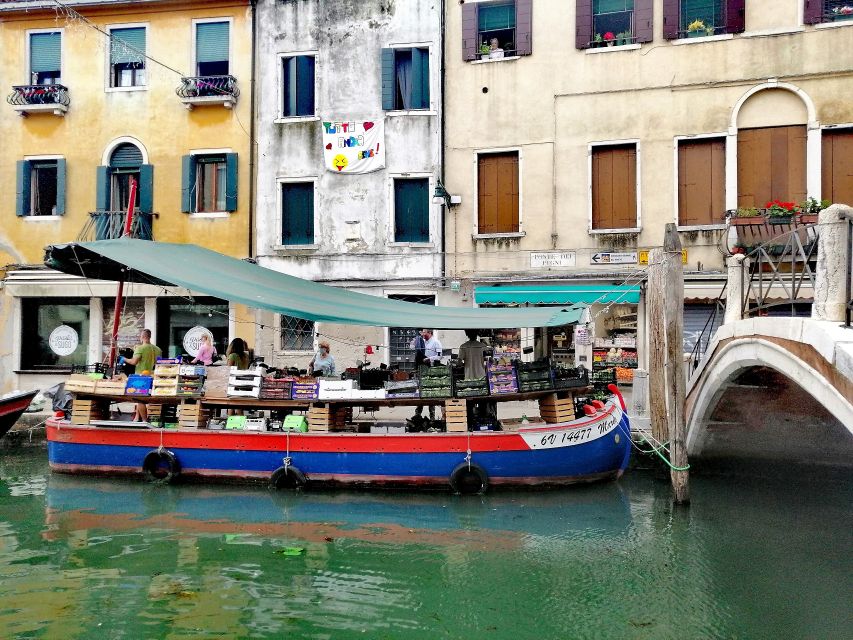 Venice: Off the Beaten Path Walking Tour - Getting your bearings: how the guide teaches Venice’s layout