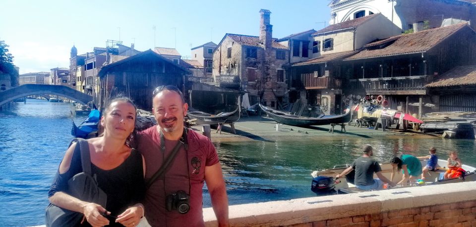 Venice: Off the Beaten Path Walking Tour - Square-to-market wandering: the postcard frames without the pushiness
