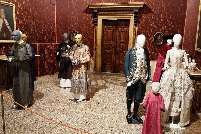 Venice Palazzo Mocenigo: History of Textile, Costume and Perfume - Palazzo Mocenigo: a Venice museum built around what you wear and smell