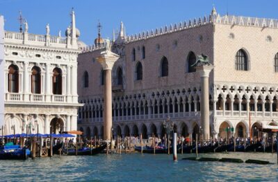 Venice: Priority Access Doge's Palace Small-group Tour - Meeting at St. Mark’s: quick way to find your group