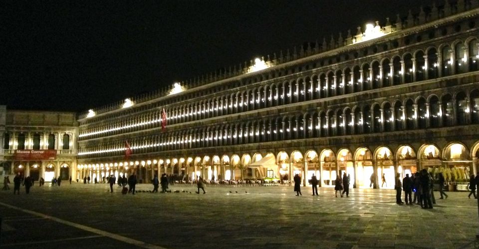 Venice: Private After Dark Tour and Gondola Ride - Piazza San Marco After Dark: Moonlight, Shadows, and Real Scale