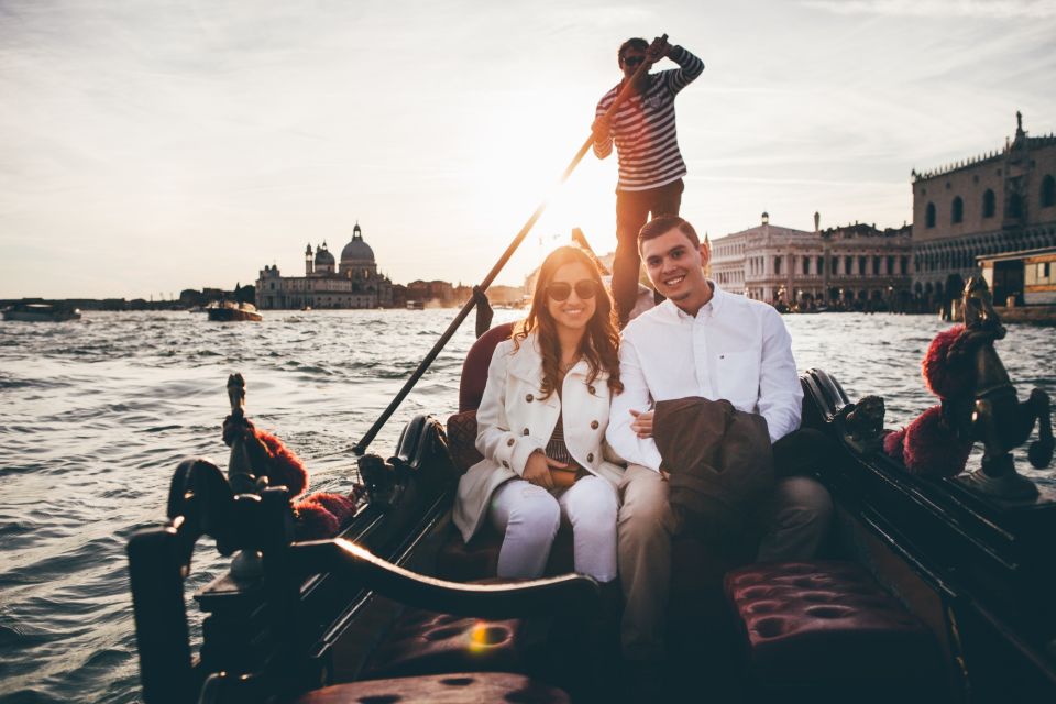 Venice: Private Gondola Ride with Professional Photographer - Price and Value: Is $430.87 Worth It for Up to 4?