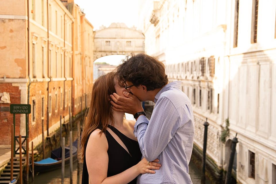 Venice: Private Photography Session - Why this private photo session feels different in Venice