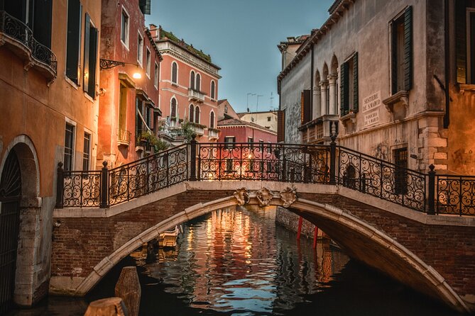 Venice Scavenger Hunt and Highlights Self Guided Audio Tour - Price and Logistics: What $9.60 Buys in Venice
