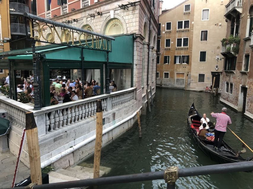 Venice Secret Food Tour - How the walking feels in real Venice