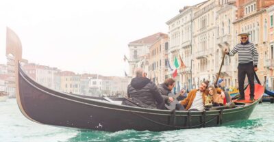 Venice: Shared Gondola Ride and Serenade - The Music and Serenade Setup: What It Means for Your Experience