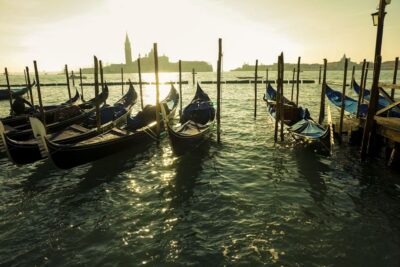 Venice: Shared Gondola Tour - How the 30 Minutes Play Out: Grand Canal First, Side Canals Second