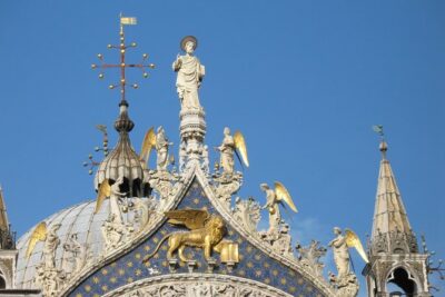 Venice Skip the Line Saint Mark's Basilica and Doge's Palace Private Tour - St. Mark’s Basilica priority entry: mosaics, goldwork, and meaning