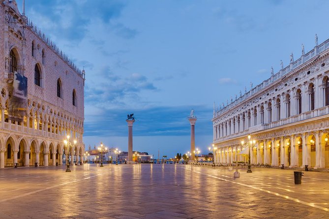 Venice & Skip-the-line St. Mark's Bell Tower Private Guided Tour - Piazza San Marco: the 30 minutes where you learn to read the square