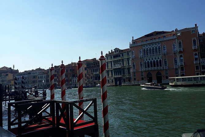 Venice Small Group Tour With Local Guide - Small group size (10 max): the real value of “local”