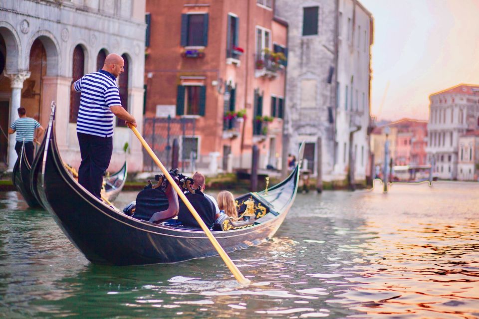 Venice: St. Mark's Basilica and Gondola Morning Tour - The Classic Gondola at 3:00 PM: Shared Ride, No Guide Onboard