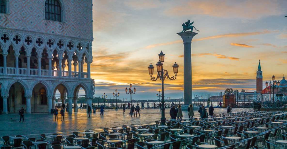 Venice: St Mark's Basilica, Doge's Palace, and Gondola Ride - Doge’s Palace: where Venice ran the show