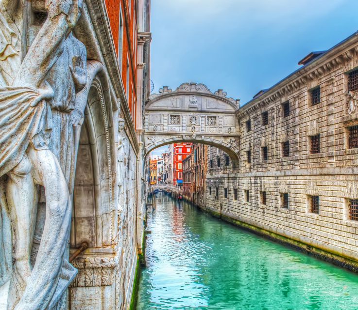 Venice: St. Mark's Basilica Tour with Doge's Palace Option - Meeting St. Mark’s Square: find the Winged Lion Column fast