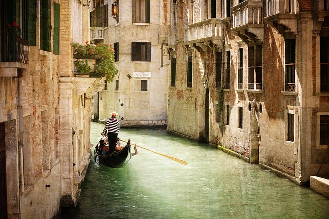Venice Walking Tour and Gondola Ride - Canal Grande First: Seeing Venice’s Main Waterway Like a Local