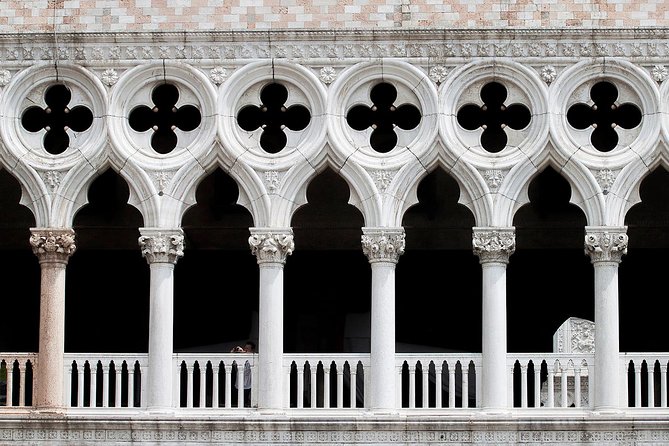 Venice Walking Tour plus Skip the Lines Doge's Palace and St Mark's Basilica Tours - Should You Book This Tour of St. Mark’s and Doge’s Palace?