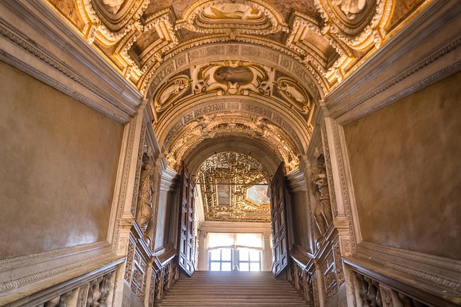 Venice's Best: Basilica, Doge's Palace, Gondola & History Gallery - Doge’s Palace: Power Rooms, Bridge of Sighs, and Old Prisons