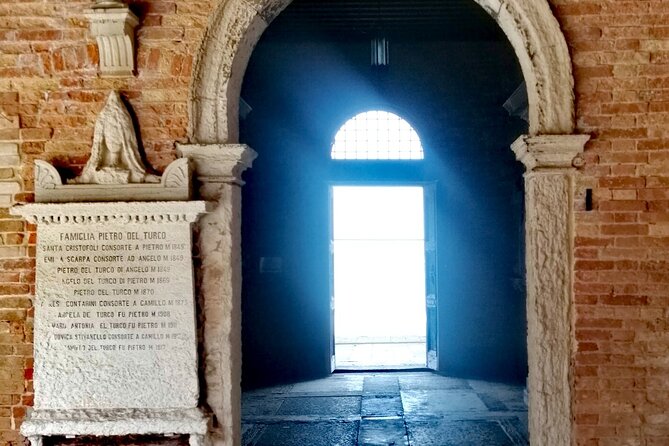 Venice's Cemetery on San Michele Island Tour - Water bus logistics: how the meeting point and ending spot shape your day
