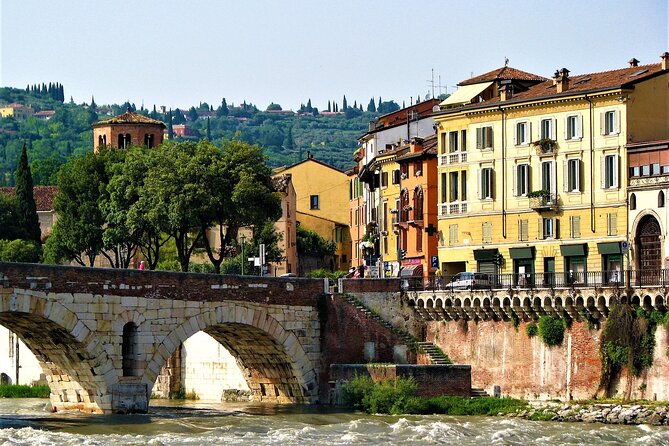 Verona Guided Tour from Venice by Train - Ponte Pietra: the last Roman bridge and a good photo angle