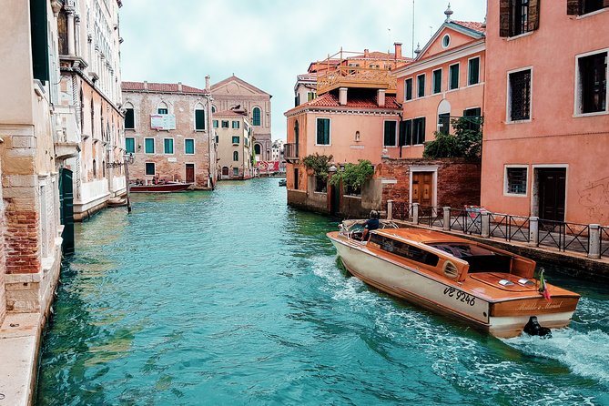 Walking in Venice Off-the-beaten Track - Price and value: why $33.55 can make sense in Venice