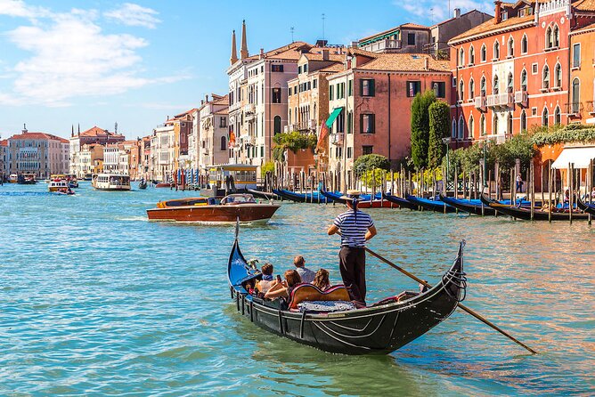 Walking Tour and Enchanting Gondola Journey in Venice - Who this Venice walking tour with gondola is best for