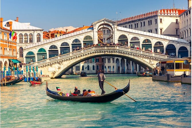 Walking Tour and Enchanting Gondola Journey in Venice - Campo Santa Maria Formosa: a quieter square and a standout church façade