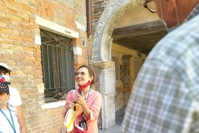 Walking tour in Venice with an architect - Logistics that help you enjoy it: pace, weather, and what to bring